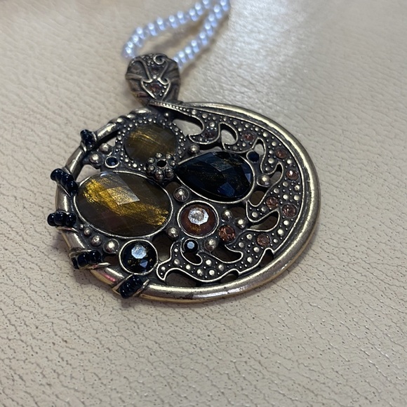 Handcrafted Faux Pearl Gold & Brass Tone Multicolored Faceted Crystal Necklace - Picture 3 of 6